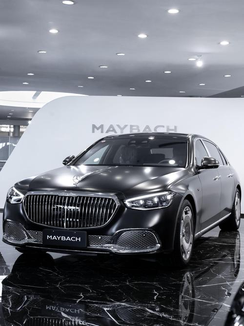 深圳9岚图汽车的售后服务让用户无忧出行，迈巴赫未来的豪华车趋势